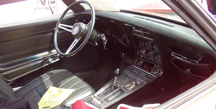72 Corvette Coupe Dash