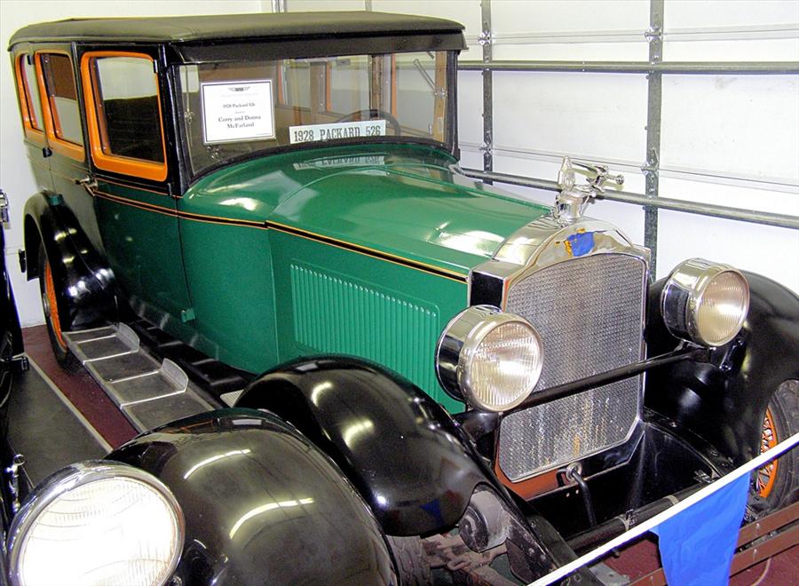 28 Packard 526 4dr Sedan