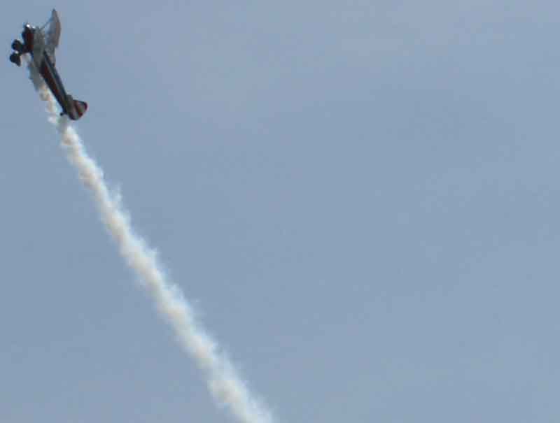 43 Boeing Stearman A75N1 (PT17) Aerobatics Show